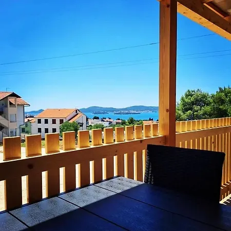 Tiny House Lily With Jacuzzi Sveti Filip i Jakov