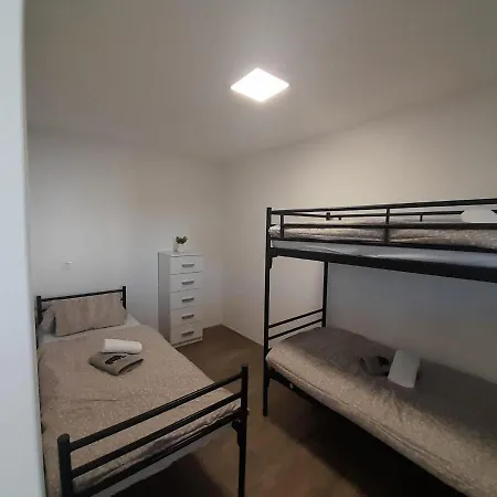 Apartamento Tiny House Lily With Jacuzzi