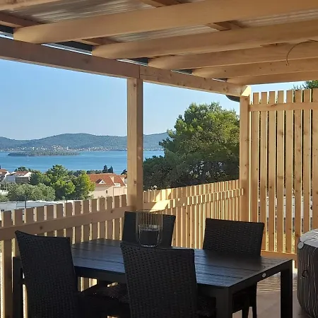 Apartamento Tiny House Lily With Jacuzzi