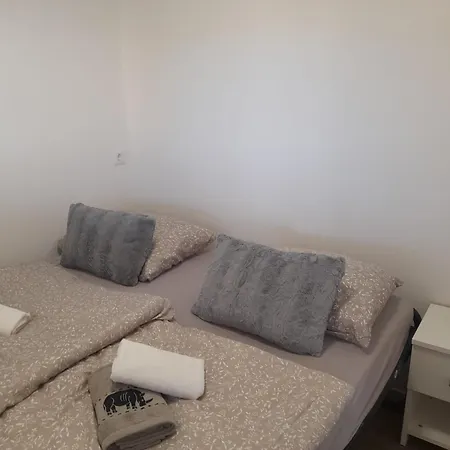 Apartman Tiny House Lily With Jacuzzi Sveti Filip i Jakov