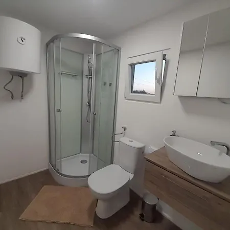 Tiny House Lily With Jacuzzi Sveti Filip i Jakov