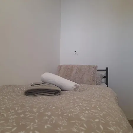 Apartamento Tiny House Lily With Jacuzzi