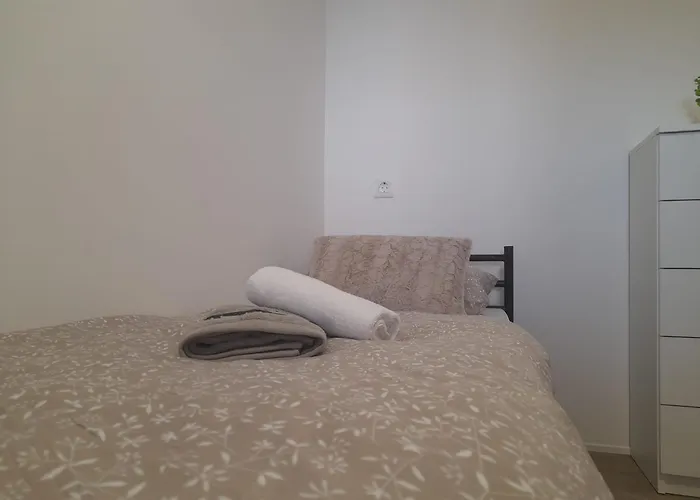 Tiny House Lily With Jacuzzi Apartament *